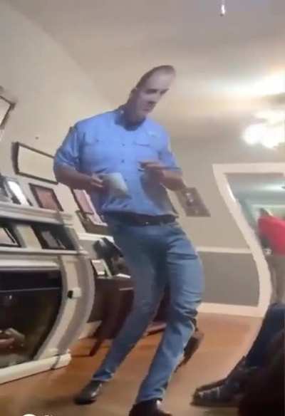 This effect gets everyone in party mode.