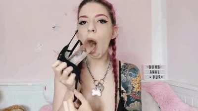 i wish i had a gag reflex like this