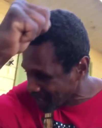 Ma Dukes sent me this video of unc jit tripping 🤦🏾&zwj;♂️🤦🏾&zwj;♂️