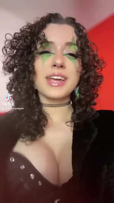 @cloverpaigee