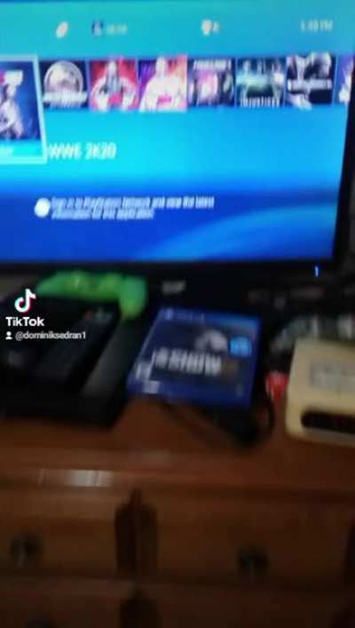Dominiksedran1 wanted to play a game on his PS4