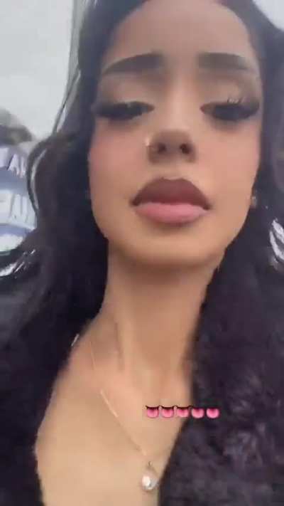 👅