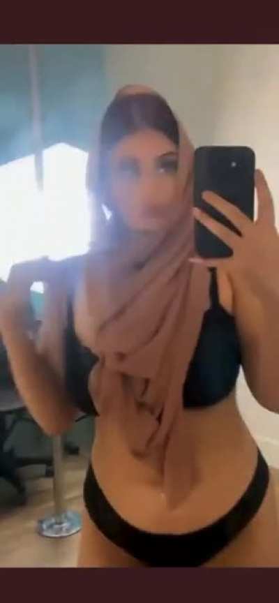 Anyone know who this sexy hijabi is?