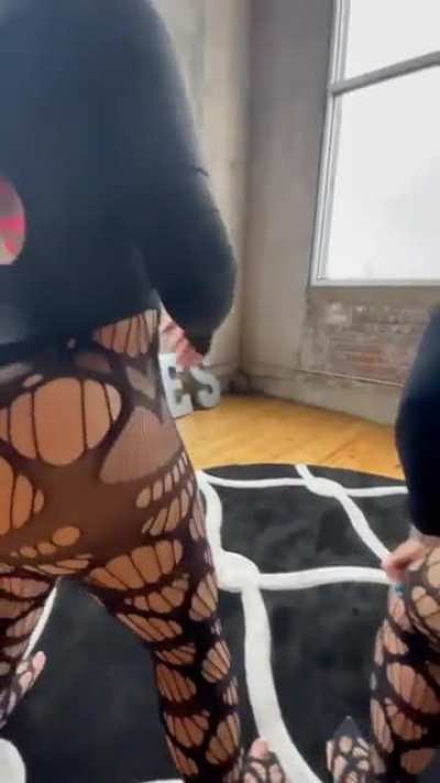 whole Lotta ass! 🤤😍