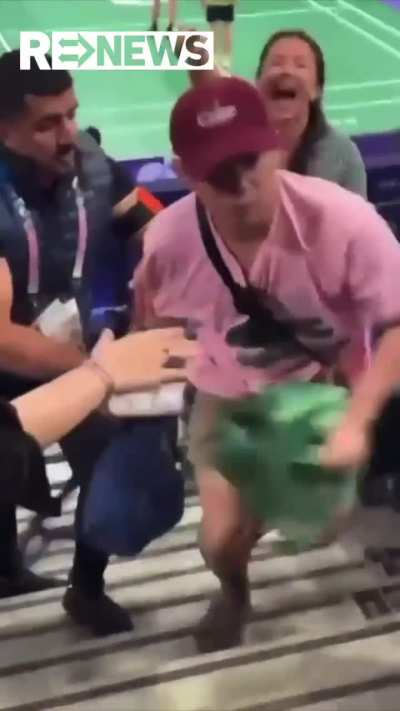 A Chinese man at the Paris Olympics snatched and destroyed a "Go Taiwan" sign from a Taiwanese fan