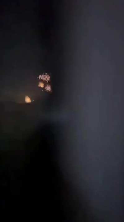 Russian terrorists are right now bombing Nikopol with incendiary shells (yes, they are no better for phosphorus)