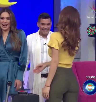 The Queen of pants