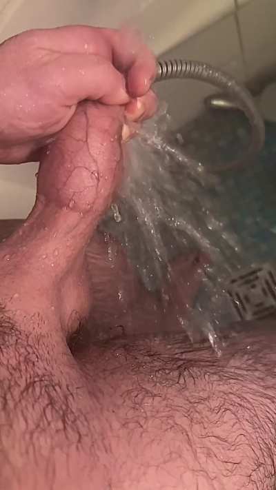 Shower plays