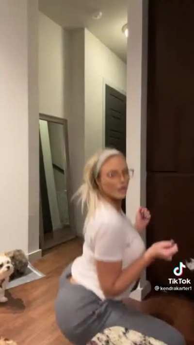 👀