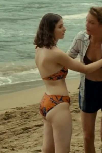 Bikini booty