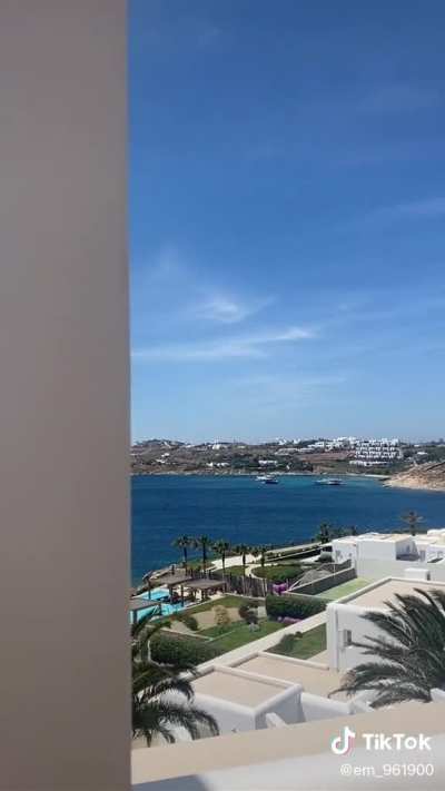 em_961900