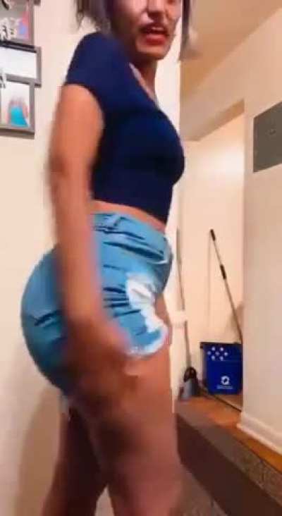 Slim thick