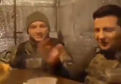 Zelensky drinking coffee and chatting with his fellow Kyiv defenders this morning. Imagine what a moral boost it must be for these troops to have the freakin’ president literally fighting next to you.
