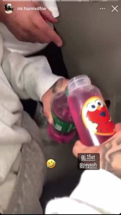 Peysoh pouring up in the halls