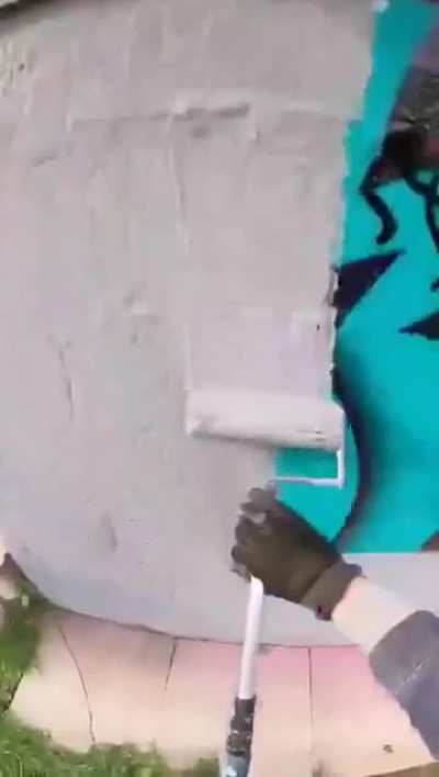 Man who posts videos of himself cleaning graffiti, Upsets activists who says he is "Erasing Black Culture"