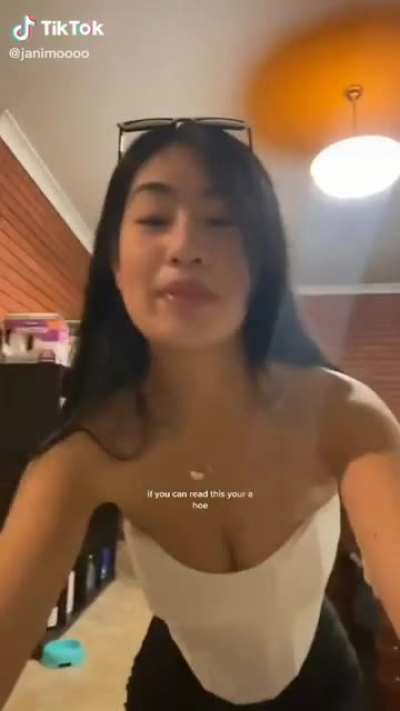 shawty w/ some tits 🥵 @janimoooo