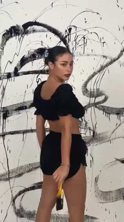 Yassi Pressman