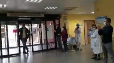 A taxi driver in Spain was known for taking patients to the hospital for free. He was picking up a patient one day when doctors and nurses surprised him with a standing ovation plus an envelope of money