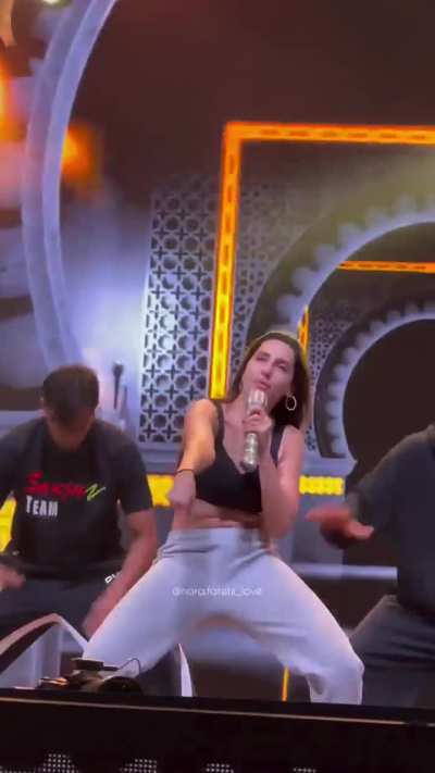 Nora Fatehi Back
