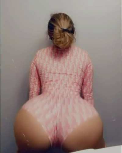 Jiggle jiggle jiggle