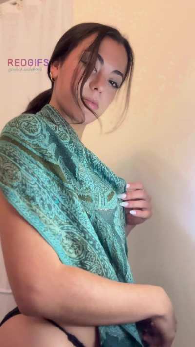 POV: this palestinian muslim girl&rsquo;s look is a bit revealing&hellip; what now? 😉