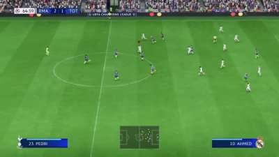 AI changes goalkeeper without substitution (CL final)