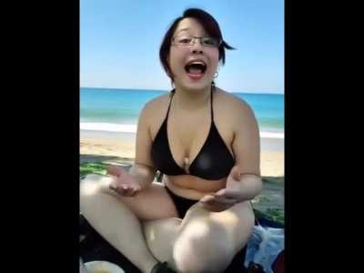 Tu amiga la menos feminista y la más rasista