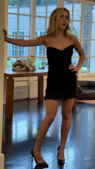 Kiernan Shipka 