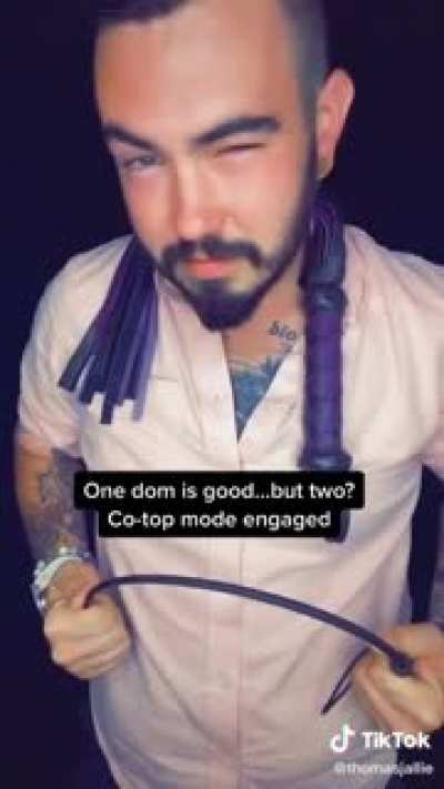 Hop in bitches, homoerotic co-top mode activated 😎😎