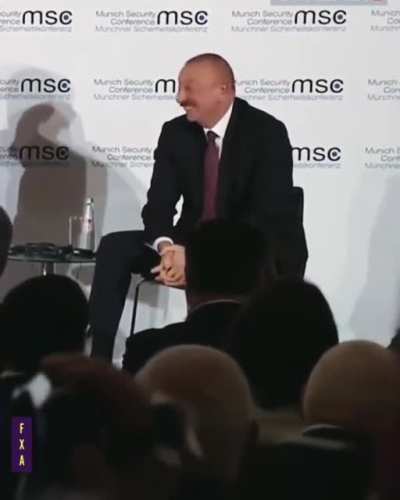 Amk adam &ccedil;ok karizmatik bir lider bir de bizim &ldquo;one minute&rdquo;e bak.