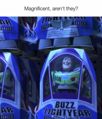 Obi-Wan inspects the clone army...