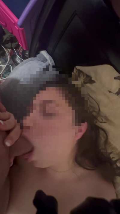 Tell me your dick size and if I&rsquo;d suck it I&rsquo;ll send you a nude (Yes, I actually send)
