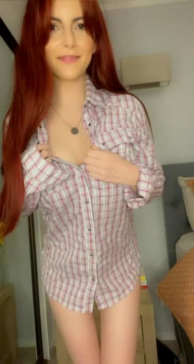 Natural and sensual girls are your type? Because then I'm your prize today.