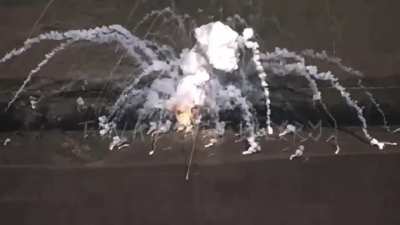 Ukrainian strike destroys a Russian BUK air defense system. Published 3 August 2024. Location unknown