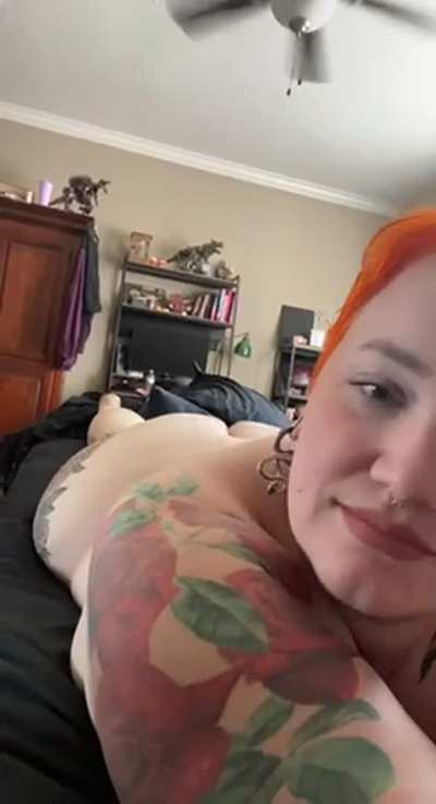 Who&rsquo;s tryna let me clap my ass on their face?!