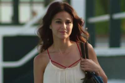 Birthday Hottie: Emmanuelle Chriqui in Situation amoureuse: C'est compliqu&eacute; AKA It's Complicated (2014)