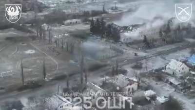 Two Ukrainian tanks firing at Russians inside the school in Sribne, Donetsk Oblast. February 2025 (at 48.10622, 37.01077)