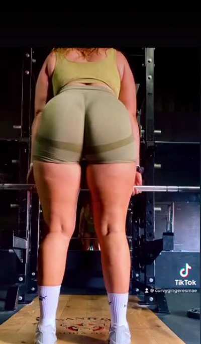 Always wear shorts at the gym 😍