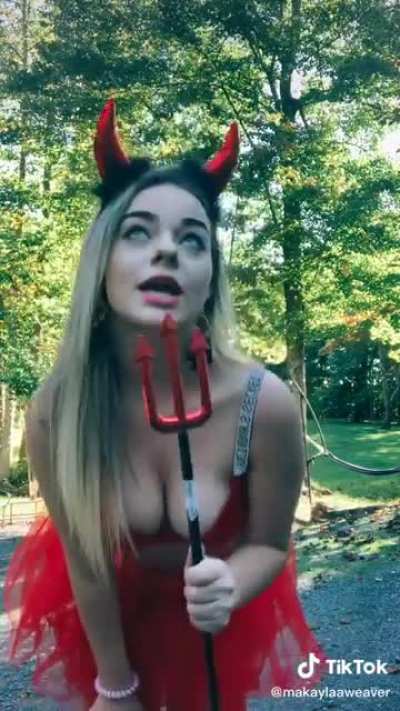 Cant wait for all these slutty Halloween TikThots