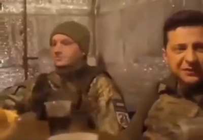 Zelensky drinking coffee and chatting with his fellow Kyiv defenders this morning. Imagine what a moral boost it must be for these troops to have the freakin&rsquo; president literally fighting next to you.