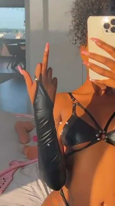 😈🤎🔥.. End date night, kinky?💦💦.. FREE ONLYFANS!! 🔞🍭 (fetish, latex, sissy, smoking &amp;amp; scat) 😳🥵💦🌸