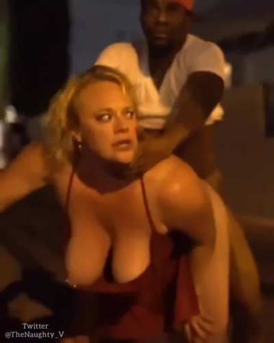 MILF Couldn't Wait To Get Back So She Took It In The Street
