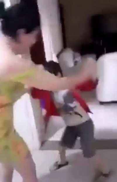 What da kid doing