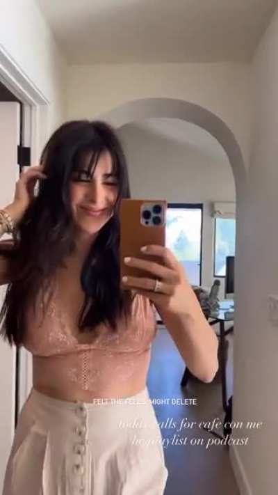Daniella Monet