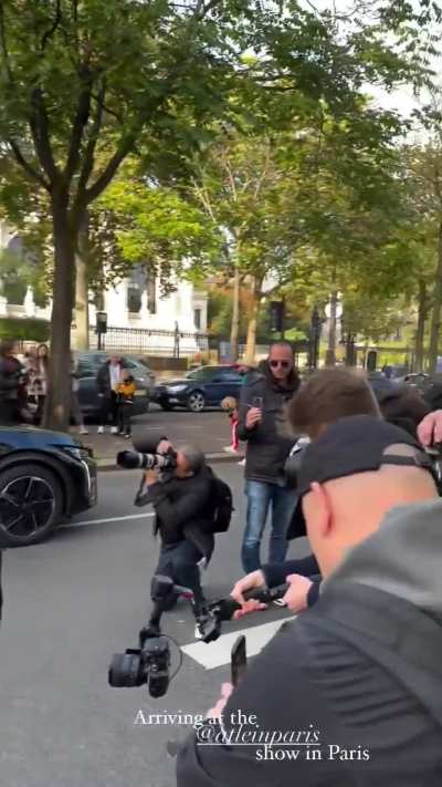 "Arriving at the Atlein show"
