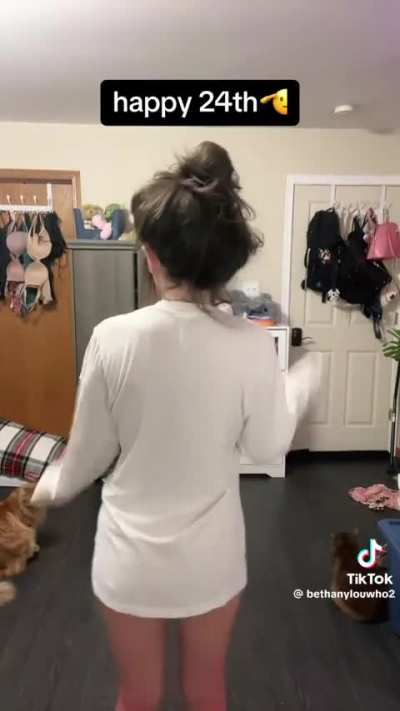 @bethanylouwho2