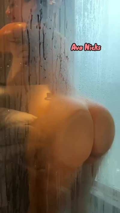 My ass is twice as big as my waist and I&rsquo;m not mad about it