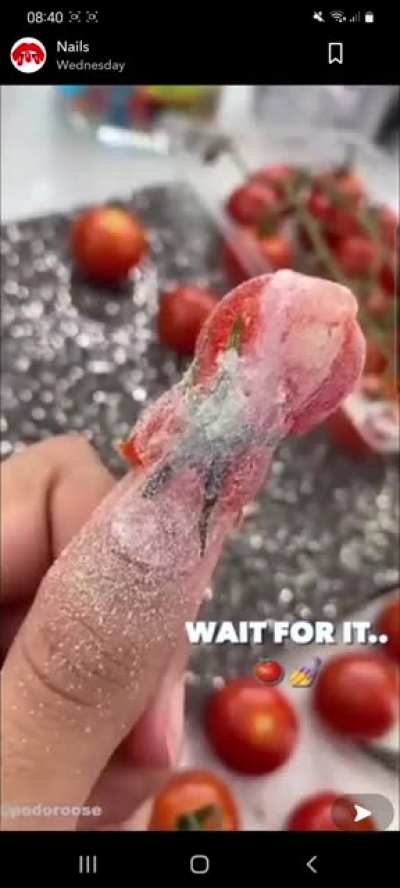 Tomato nail art