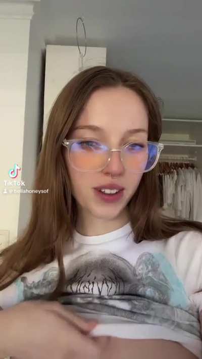 @bellahoney43