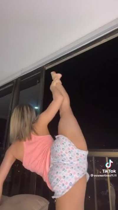 She&rsquo;s so flexible